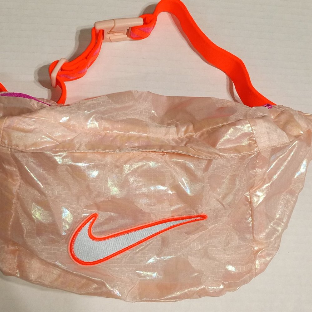 Nike Women's Hoodie And  Crossbody Fanny Pack That Beacome A Hoodie
